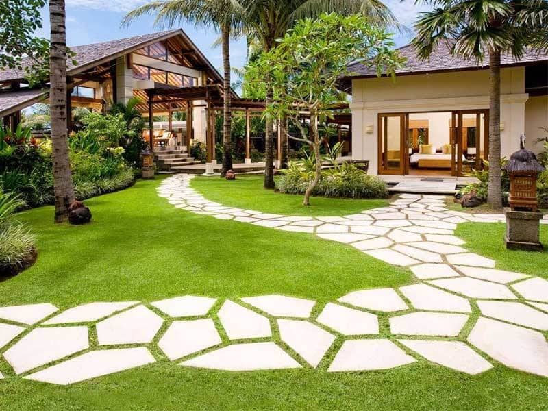 Gạch Lát Sân Vườn Cỏ biệt thự