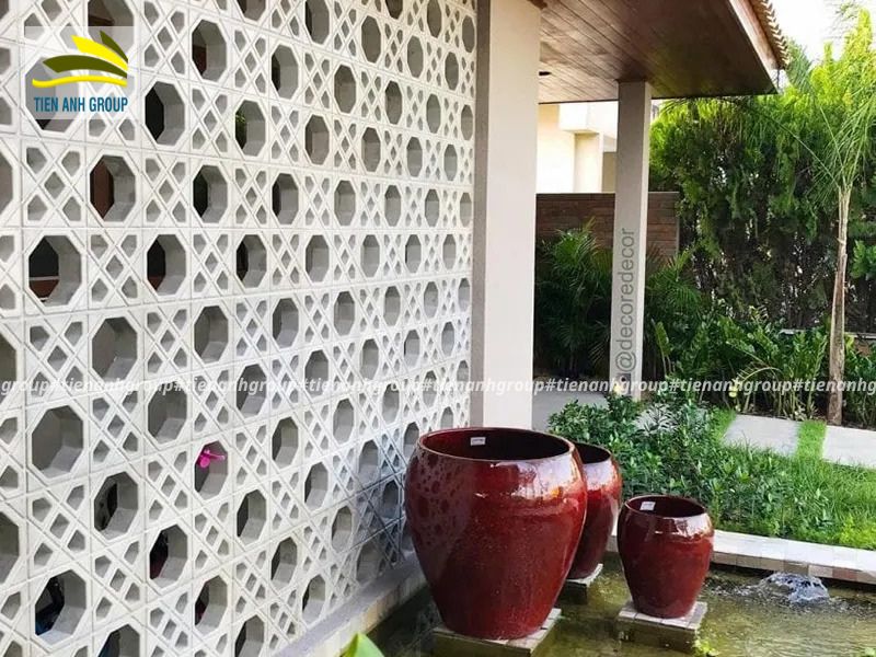 Gạch bông gió hình lá cây